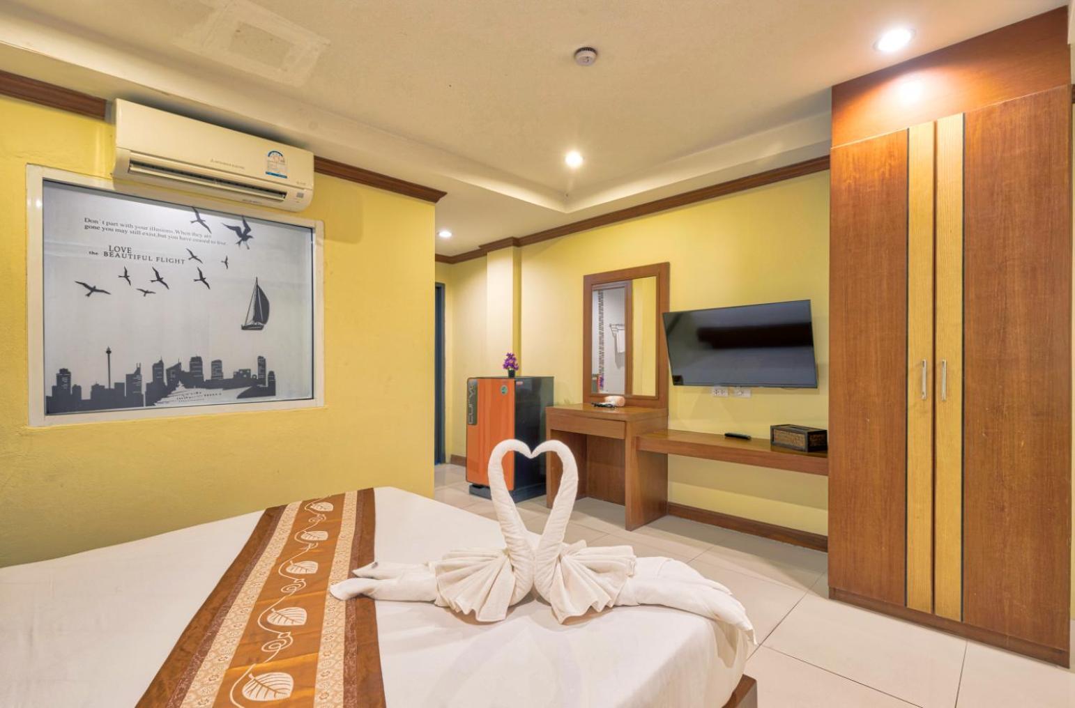 TJ Patong Hotel - SHA Plus Zimmer foto